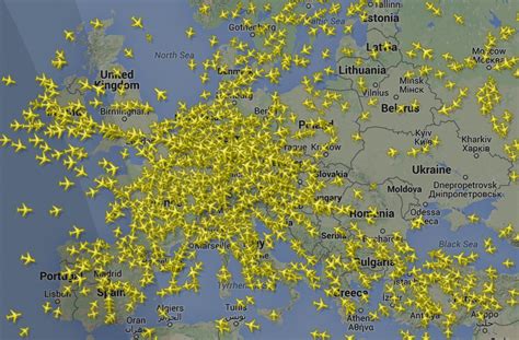 Flight radar - Flightradar24 is the best live flight tracker that shows air traffic in real time. Best coverage and cool features! View flight on Flightradar24. Flightradar24 is the best live flight tracker that shows air traffic in real time. ...
